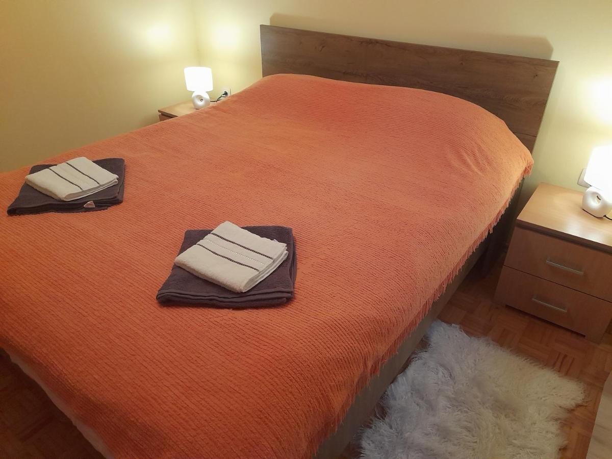 Pine Tree Apartment Sarajevo Ngoại thất bức ảnh